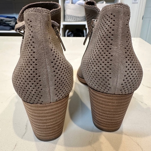 Vince Camuto Nethera Booties - Picture 3 of 5